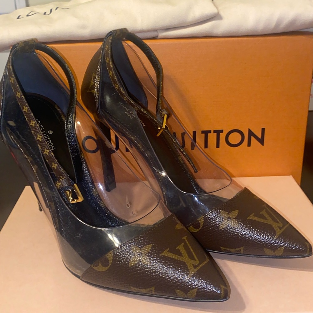 Louis Vuitton Cherie Pump 1A6683